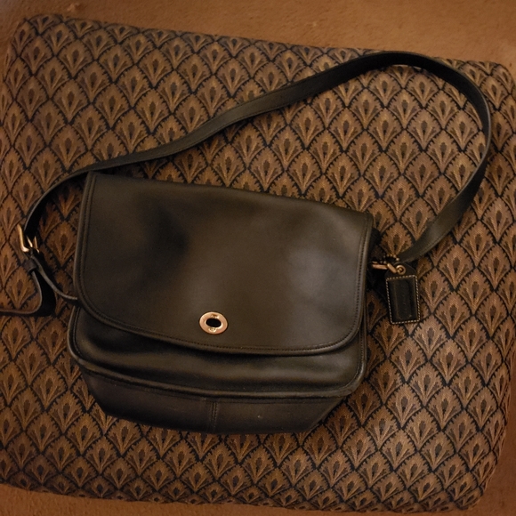 Designer Purses - Picture 13 of 16